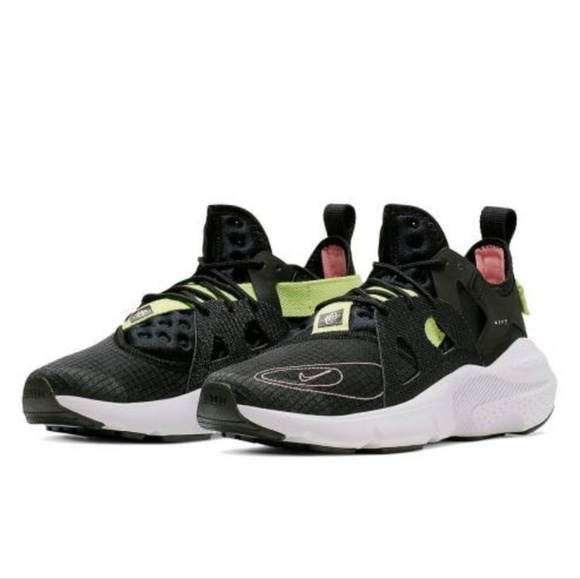 Nike Huarache Type Black 2019 - Picture 2 of 10